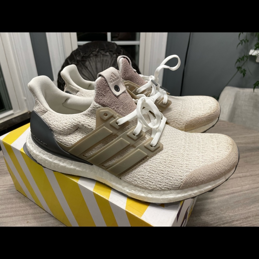 Adidas Ultraboost Lux Social Status